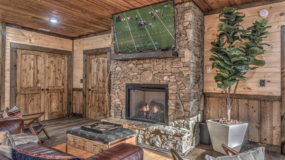 Вилла Luxe Mountain Retreat Блу-Ридж Экстерьер фото